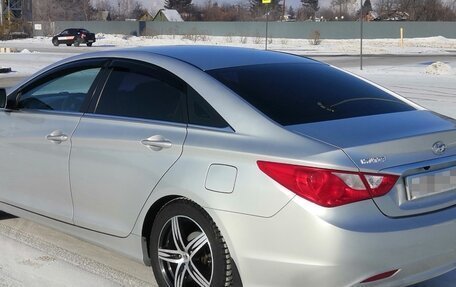 Hyundai Sonata VI, 2010 год, 900 000 рублей, 4 фотография