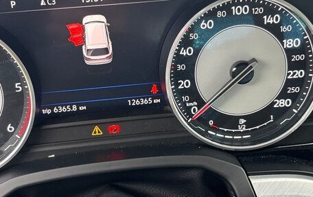 Volkswagen Touareg III, 2020 год, 4 900 000 рублей, 9 фотография