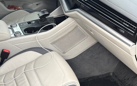 Volkswagen Touareg III, 2020 год, 4 900 000 рублей, 11 фотография