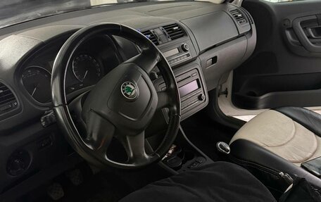 Skoda Fabia II, 2011 год, 590 000 рублей, 27 фотография