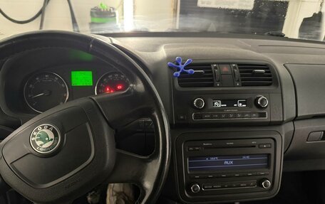 Skoda Fabia II, 2011 год, 590 000 рублей, 23 фотография