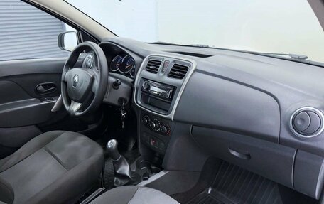 Renault Logan II, 2018 год, 795 000 рублей, 13 фотография