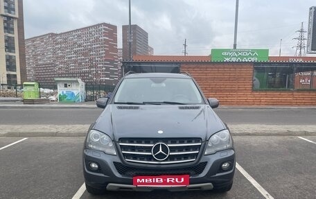 Mercedes-Benz M-Класс, 2010 год, 1 410 000 рублей, 2 фотография