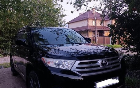 Toyota Highlander III, 2012 год, 2 250 000 рублей, 2 фотография