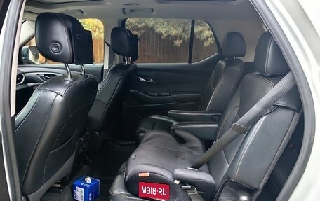 Chevrolet Traverse II, 2018 год, 3 200 000 рублей, 14 фотография