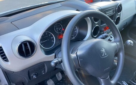 Peugeot Partner II рестайлинг 2, 2014 год, 1 000 000 рублей, 15 фотография