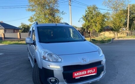 Peugeot Partner II рестайлинг 2, 2014 год, 1 000 000 рублей, 2 фотография