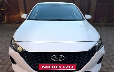 Hyundai Solaris II рестайлинг, 2018 год, 910 000 рублей, 1 фотография
