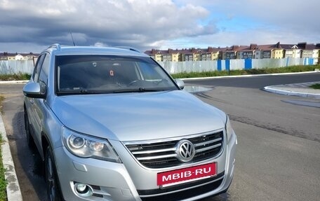 Volkswagen Tiguan I, 2011 год, 1 180 000 рублей, 2 фотография