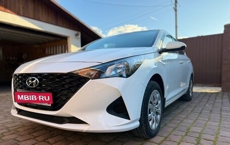 Hyundai Solaris II рестайлинг, 2018 год, 910 000 рублей, 2 фотография