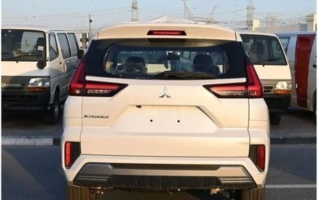 Mitsubishi Xpander, 2024 год, 1 950 000 рублей, 5 фотография