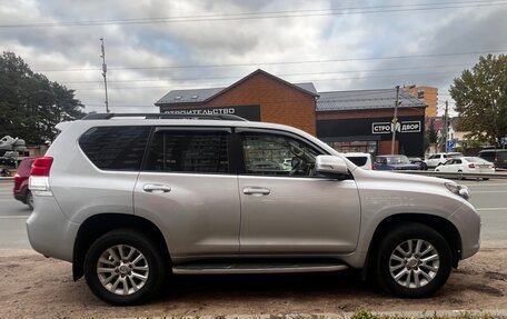 Toyota Land Cruiser Prado 150 рестайлинг 2, 2013 год, 2 700 000 рублей, 8 фотография