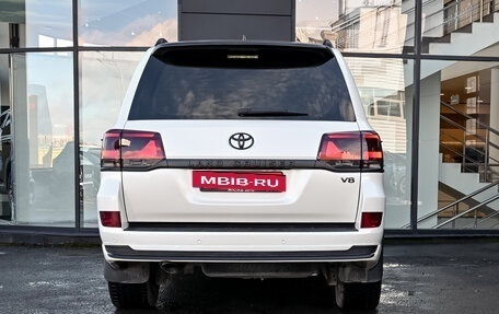 Toyota Land Cruiser 200, 2018 год, 7 450 000 рублей, 5 фотография