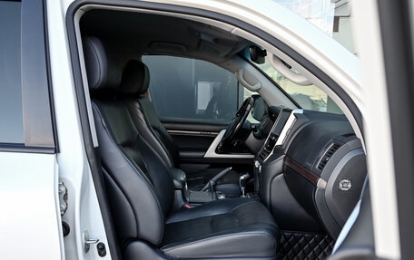 Toyota Land Cruiser 200, 2018 год, 7 450 000 рублей, 11 фотография