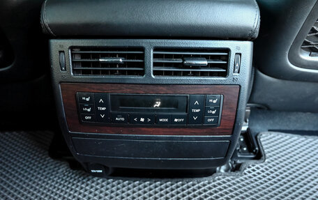 Toyota Land Cruiser 200, 2018 год, 7 450 000 рублей, 21 фотография