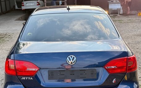 Volkswagen Jetta VI, 2013 год, 800 000 рублей, 4 фотография