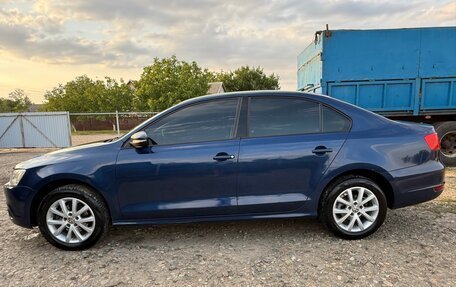 Volkswagen Jetta VI, 2013 год, 800 000 рублей, 6 фотография