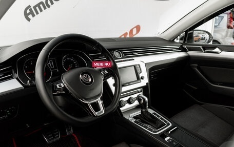 Volkswagen Passat B8 рестайлинг, 2016 год, 1 895 000 рублей, 12 фотография