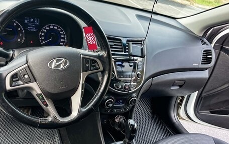 Hyundai Solaris II рестайлинг, 2015 год, 1 080 000 рублей, 7 фотография