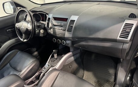 Mitsubishi Outlander III рестайлинг 3, 2008 год, 1 199 800 рублей, 3 фотография