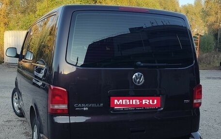 Volkswagen Caravelle T5, 2013 год, 2 300 000 рублей, 3 фотография
