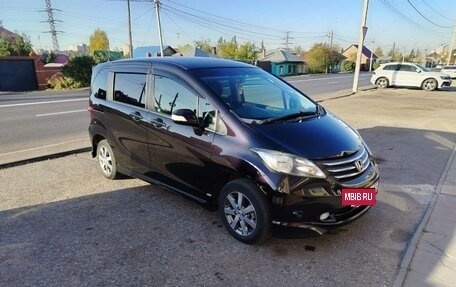 Honda Freed I, 2010 год, 950 000 рублей, 11 фотография