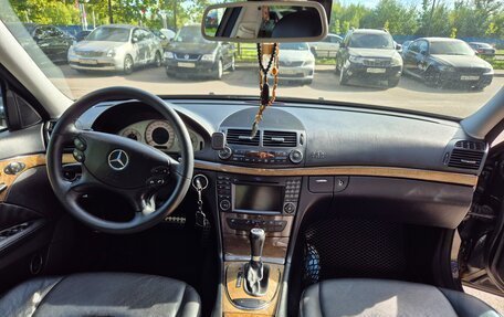 Mercedes-Benz E-Класс, 2006 год, 900 000 рублей, 8 фотография