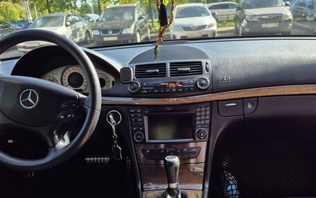 Mercedes-Benz E-Класс, 2006 год, 900 000 рублей, 9 фотография