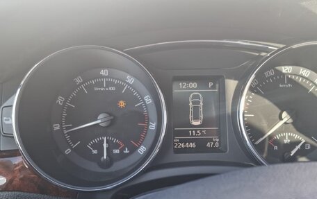 Skoda Superb III рестайлинг, 2011 год, 1 250 000 рублей, 16 фотография
