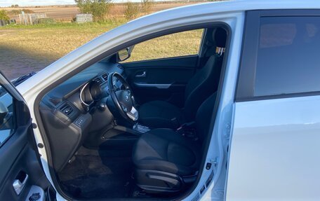 KIA Rio III рестайлинг, 2014 год, 850 000 рублей, 10 фотография