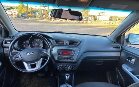 KIA Rio III рестайлинг, 2014 год, 850 000 рублей, 16 фотография
