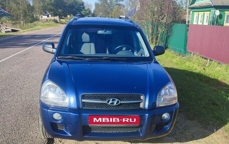 Hyundai Tucson III, 2005 год, 650 000 рублей, 1 фотография