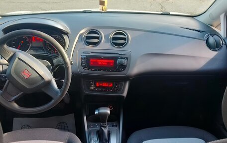 SEAT Ibiza IV рестайлинг 2, 2012 год, 650 000 рублей, 21 фотография