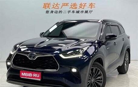 Toyota Highlander, 2022 год, 4 105 277 рублей, 1 фотография