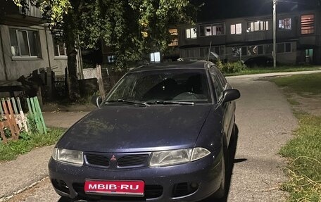 Mitsubishi Carisma I, 1998 год, 120 000 рублей, 1 фотография