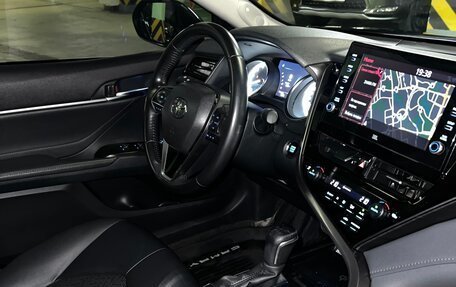 Toyota Camry, 2021 год, 3 085 000 рублей, 8 фотография