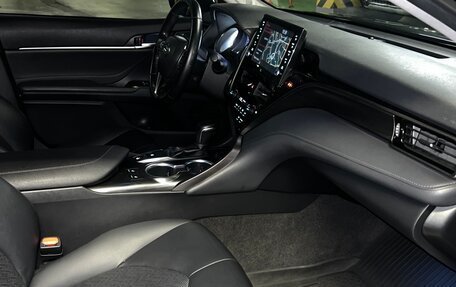 Toyota Camry, 2021 год, 3 085 000 рублей, 9 фотография