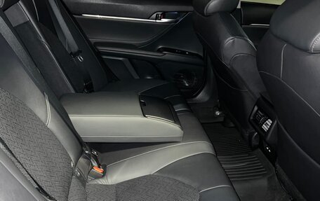 Toyota Camry, 2021 год, 3 085 000 рублей, 10 фотография