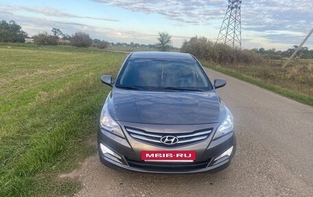 Hyundai Solaris II рестайлинг, 2014 год, 1 150 000 рублей, 2 фотография