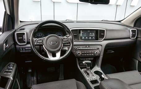 KIA Sportage IV рестайлинг, 2018 год, 2 390 000 рублей, 6 фотография