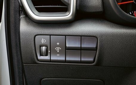 KIA Sportage IV рестайлинг, 2018 год, 2 390 000 рублей, 16 фотография