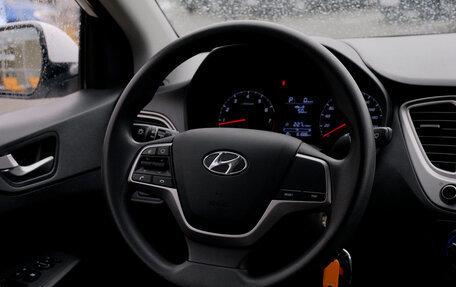 Hyundai Solaris II рестайлинг, 2021 год, 1 515 800 рублей, 12 фотография