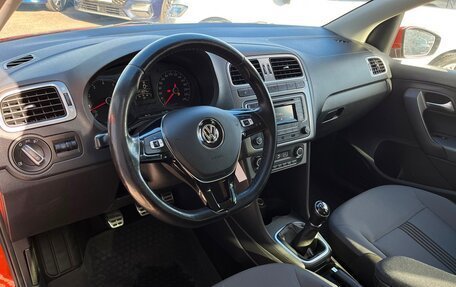 Volkswagen Polo VI (EU Market), 2016 год, 897 700 рублей, 5 фотография