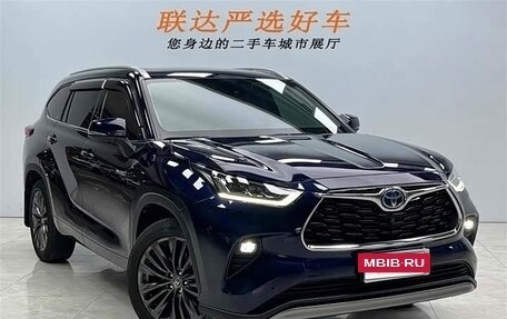 Toyota Highlander, 2022 год, 4 105 277 рублей, 3 фотография