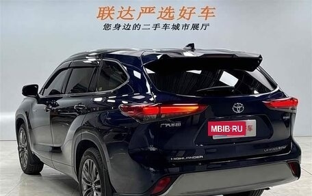 Toyota Highlander, 2022 год, 4 105 277 рублей, 4 фотография