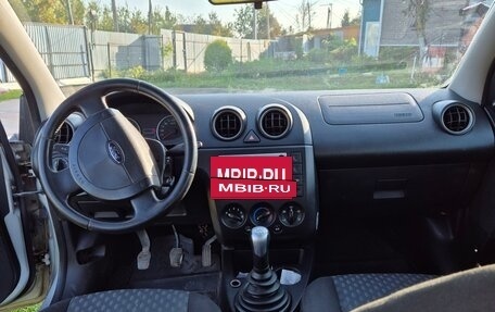 Ford Fiesta, 2004 год, 320 000 рублей, 9 фотография