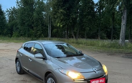Renault Megane III, 2012 год, 468 000 рублей, 2 фотография