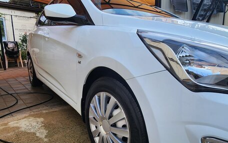 Hyundai Solaris II рестайлинг, 2015 год, 1 050 000 рублей, 12 фотография