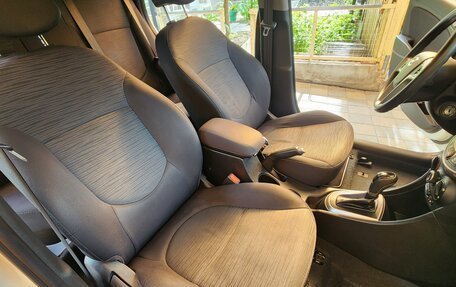 Hyundai Solaris II рестайлинг, 2015 год, 1 050 000 рублей, 18 фотография