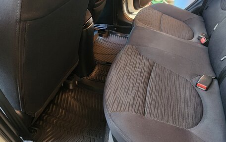 Hyundai Solaris II рестайлинг, 2015 год, 1 050 000 рублей, 38 фотография